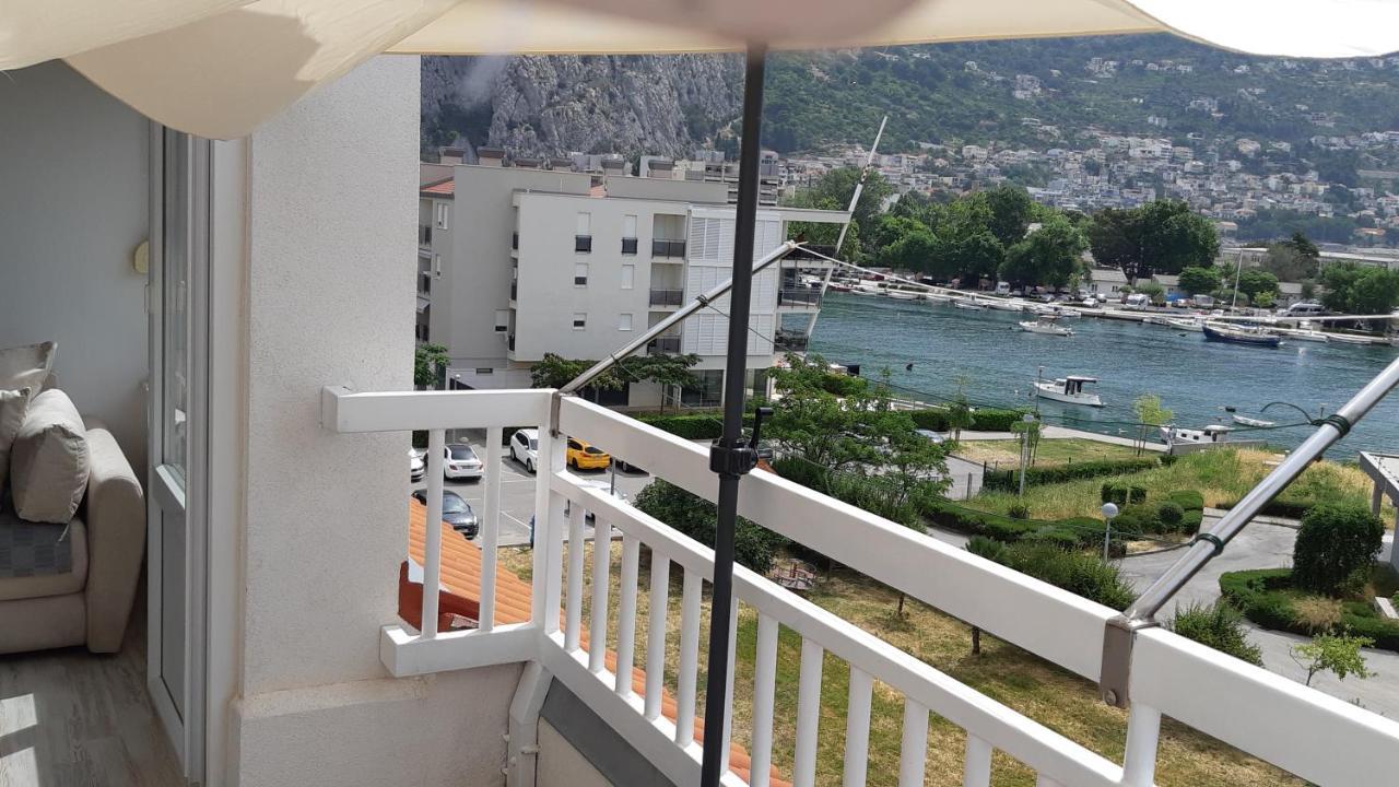 Seaview Apartment Omiš Buitenkant foto