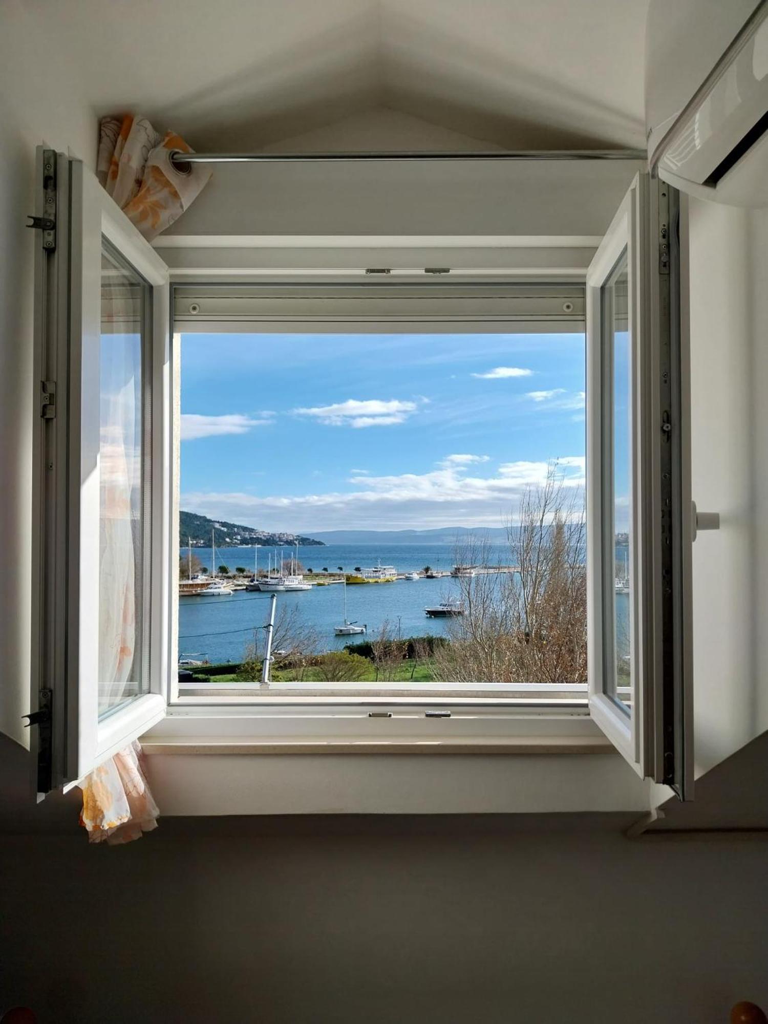 Seaview Apartment Omiš Buitenkant foto